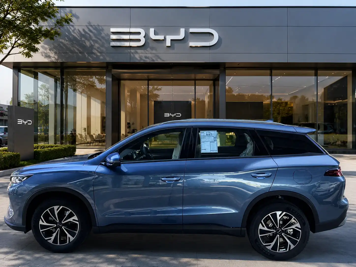 BYD Sealion 5 DM-i สีน้ำเงิน มุมข้าง
